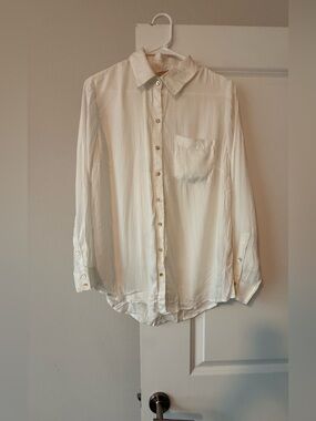 Soft Surroundings Cream Button-Down Shirt